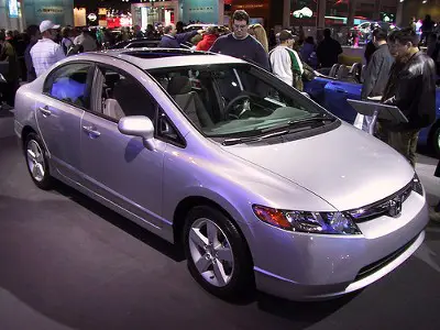 Honda Civic Hybrid front and side view by Anthonares on Flickr
